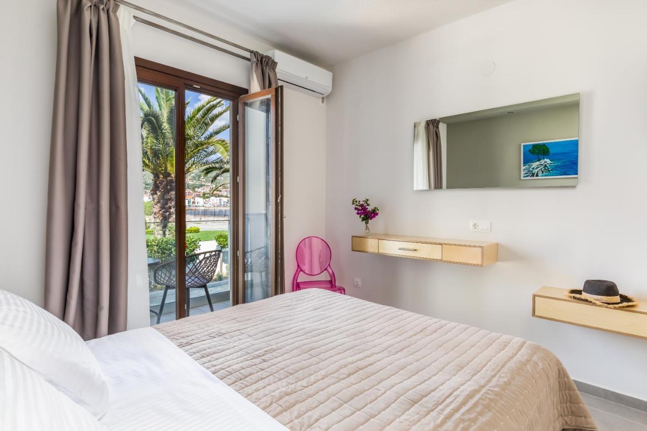 Olia Aparthotel